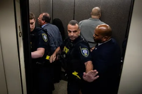 NY Officials Detained After Preventing Ice Entry to Federal Facility